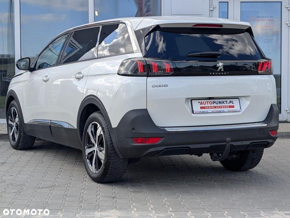 Peugeot 5008 - 3