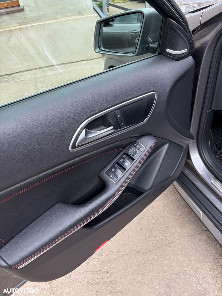 Mercedes-Benz GLA 220 CDI 4Matic 7G-DCT - 7