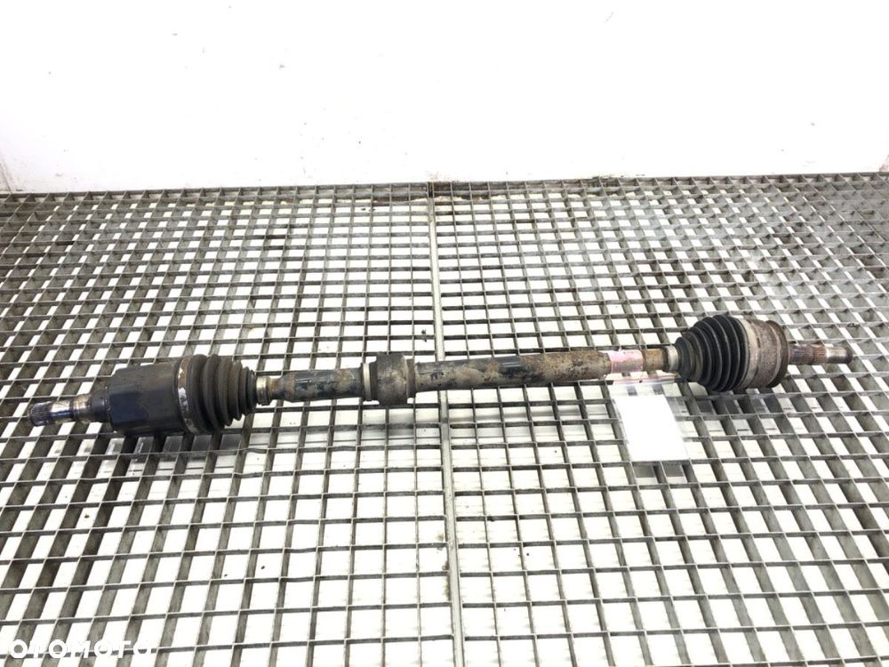 PÓŁOŚ PRAWY PRZÓD  CHEVROLET CRUZE liftback (J305) 2010 - 2022 1.8 104 kW [141 KM] benzyna 2011 - 1