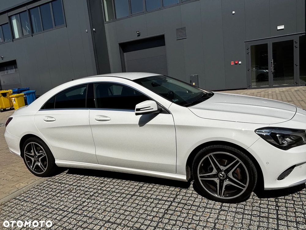 Mercedes-Benz CLA 180 7G-DCT - 13