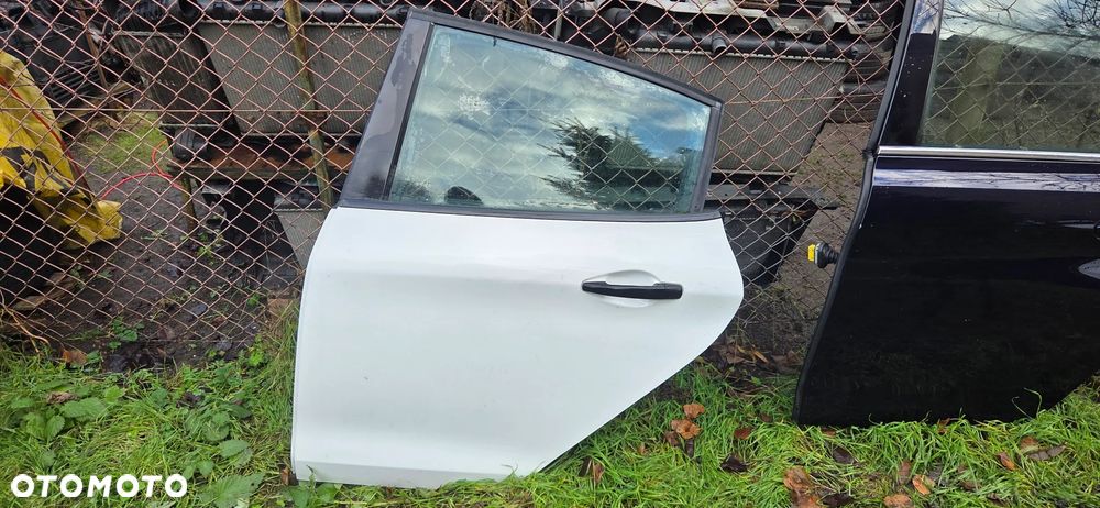 Drzwi kompletne tylne lewe Peugeot 208 EWPB (bez malowania)