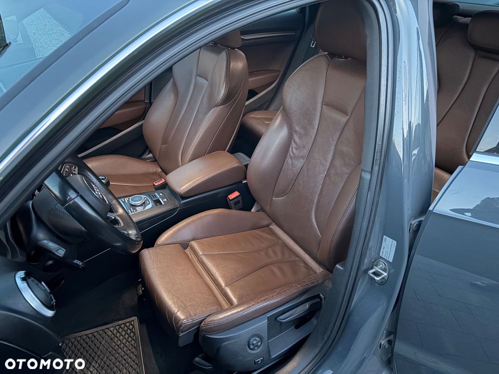 Audi A3 Sportback 2.0 TDI (clean diesel) S tronic S line Sportpaket - 12