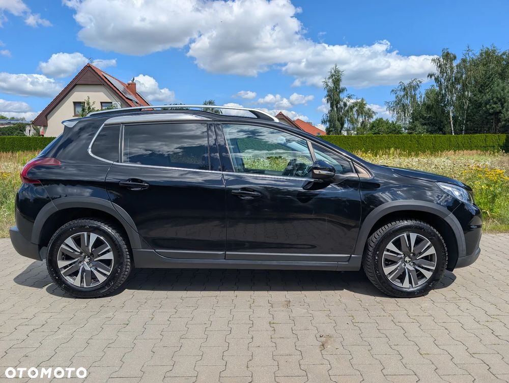 Peugeot 2008 1.2 Pure Tech Allure S&S - 3