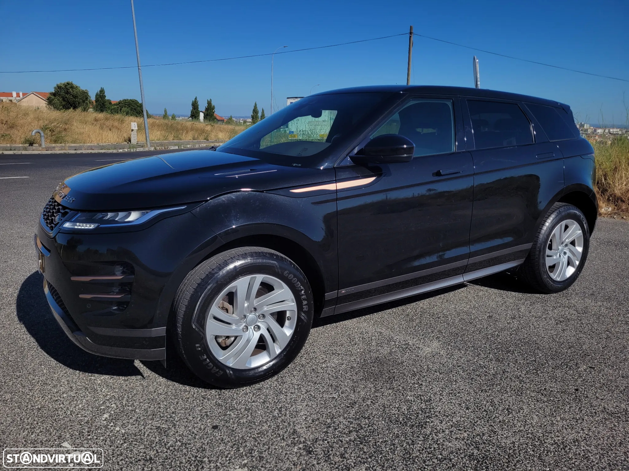 Land Rover Range Rover Evoque 2.0 D150 AWD R-Dynamic S Auto - 4
