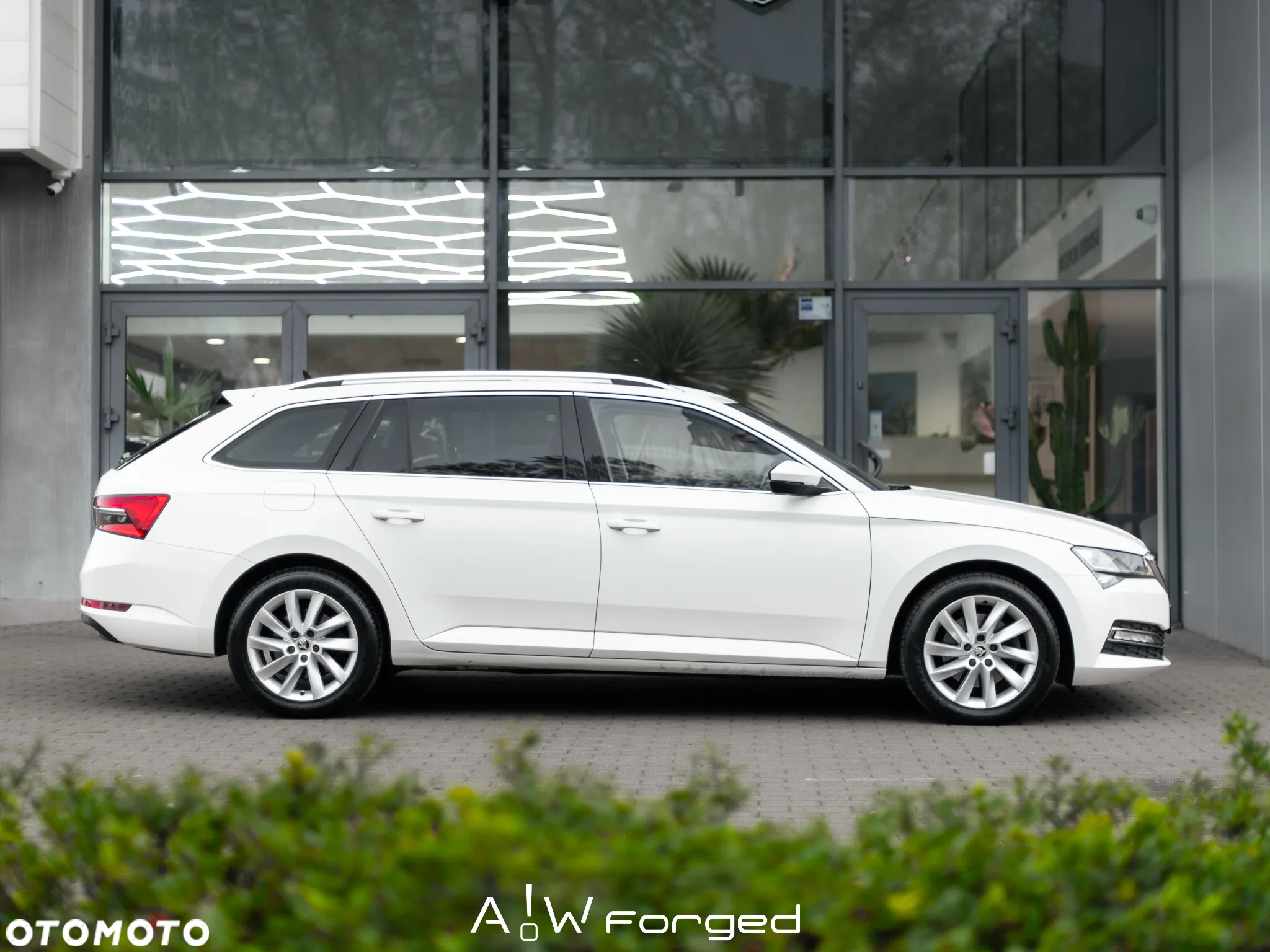 Skoda Superb 2.0 TDI SCR 4x4 Style DSG - 9