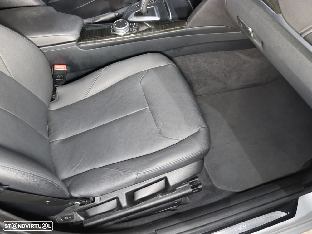 BMW 318 Gran Turismo d Auto Line Luxury - 19