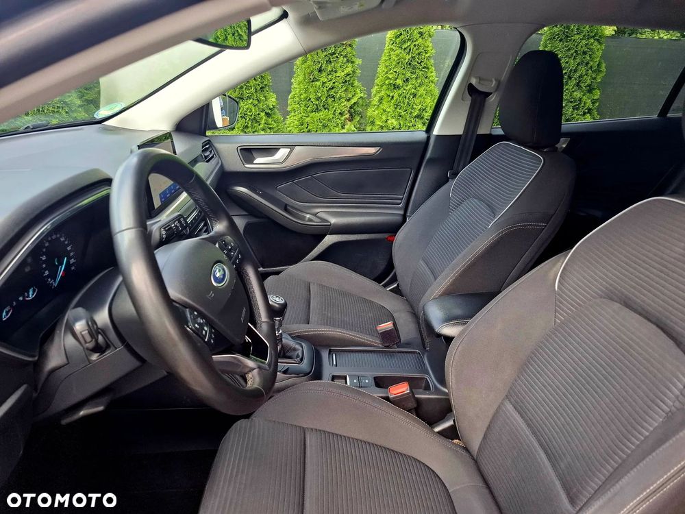 Ford Focus 1.5 EcoBlue STart-Stopp-System TITANIUM X - 19