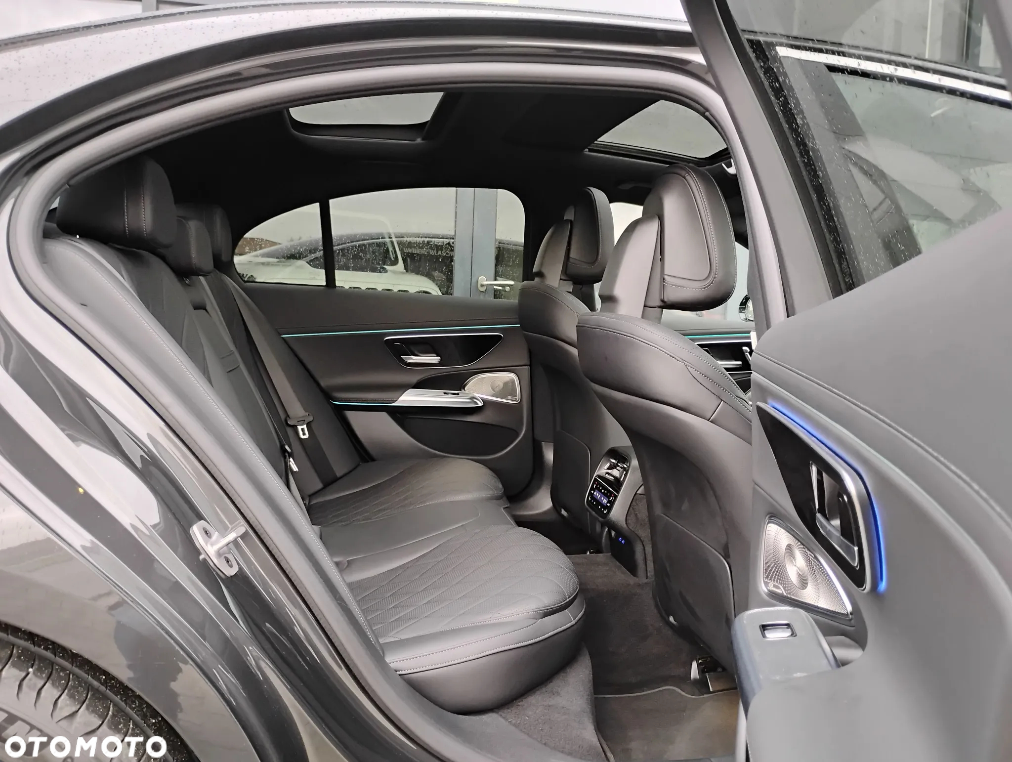 Mercedes-Benz Klasa E - 19