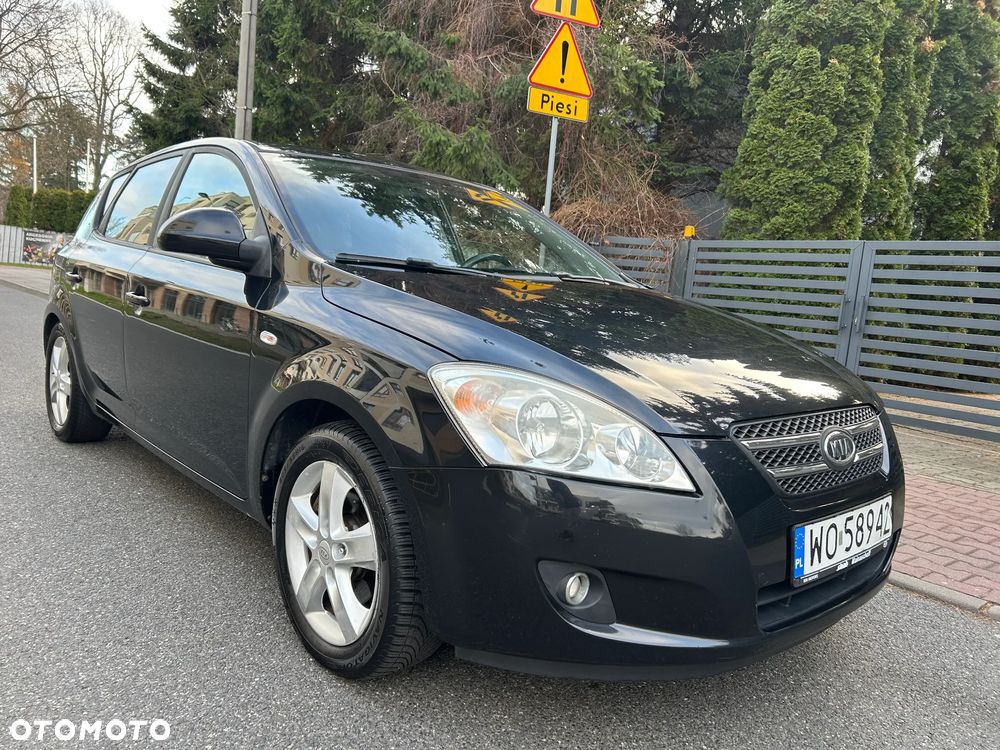 Kia Ceed 1.6 Comfort + - 11