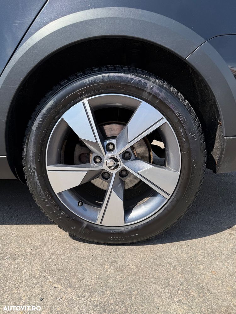 Skoda Octavia 2.0 TDI 4x4 DSG Scout - 10