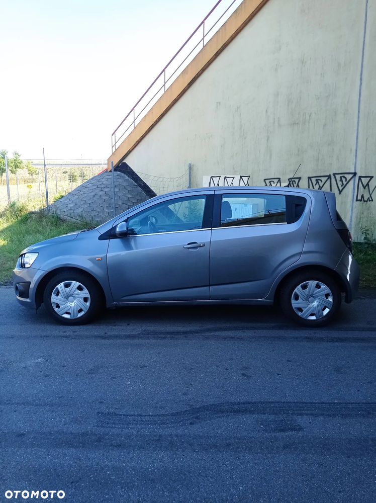 Chevrolet Aveo 1.4 16V LT - 6