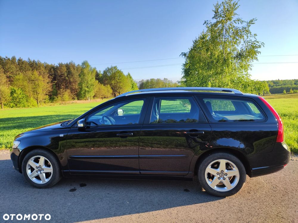 Volvo V50 2.0D Summum - 1