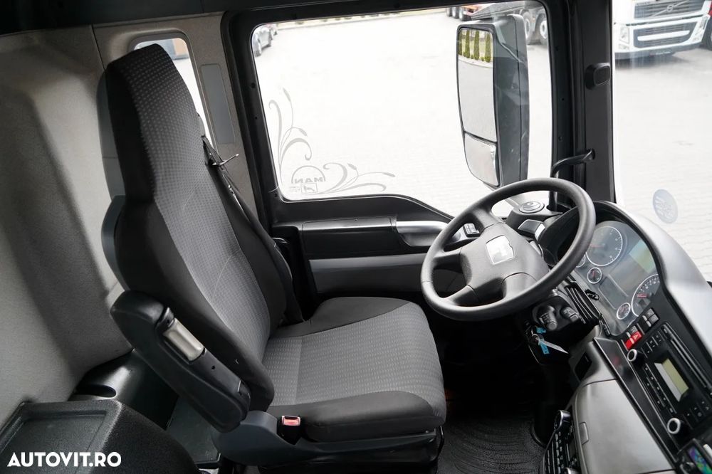 MAN TGS 32.400 / 8x4 / BETONIERĂ LIEBHERR / BETONIERĂ 9 M3 / JANTE DIN ALIAJ / EURO 5 - 30