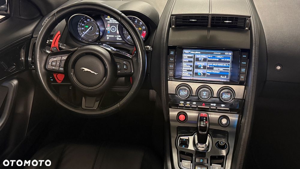 Jaguar F-Type R-Dynamic - 11
