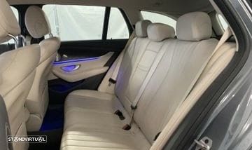 Mercedes-Benz E 300 de 4Matic 9G-TRONIC AMG Line - 14