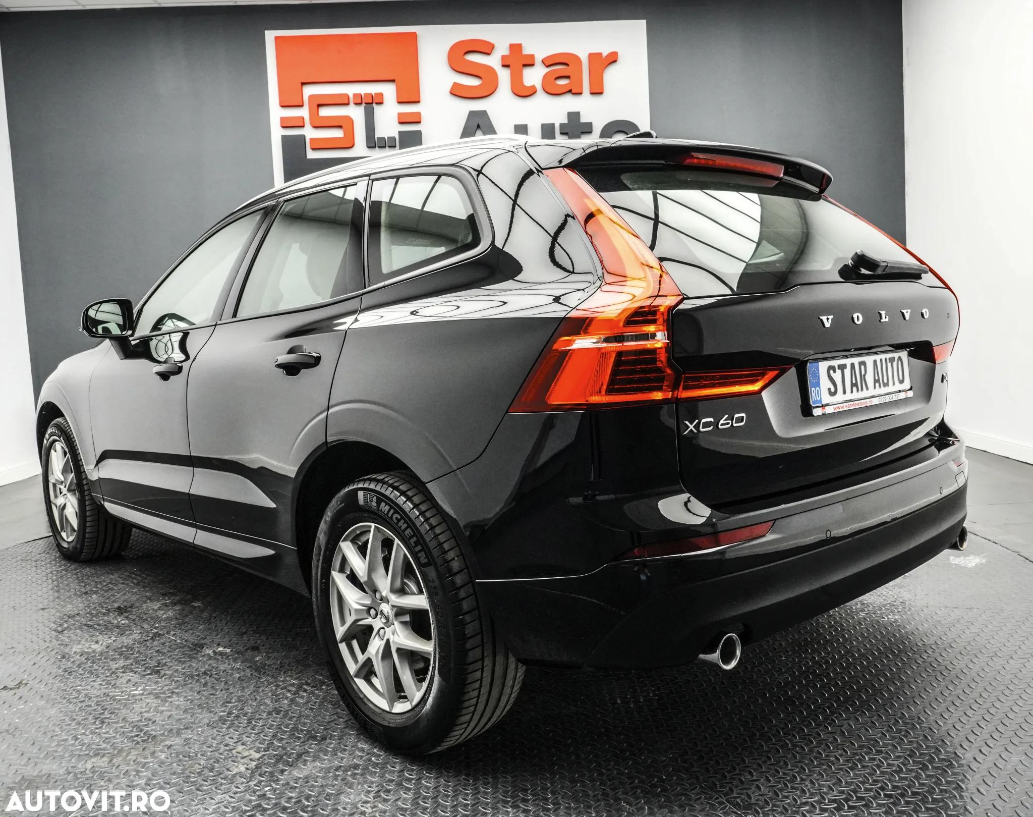 Volvo XC 60 D4 Momentum Pro - 4
