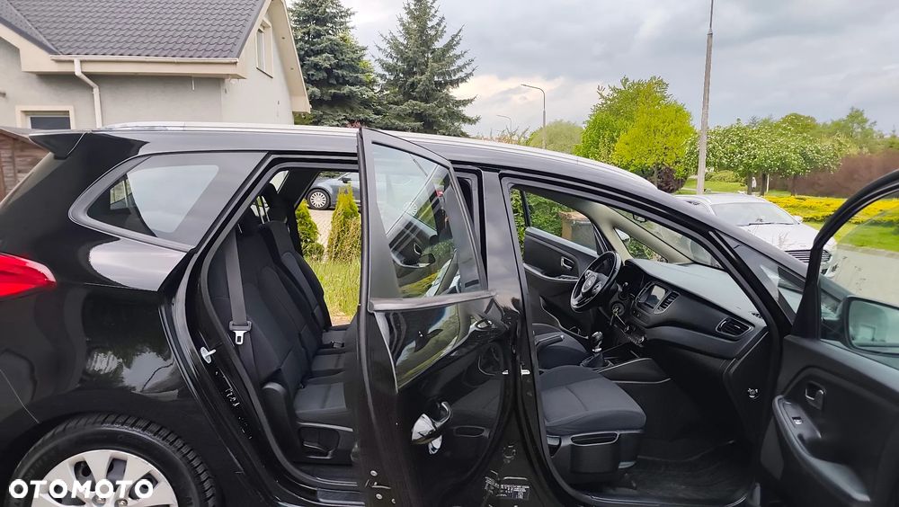 Kia Carens 1.6 GDI Fifa World Cup Edition - 30