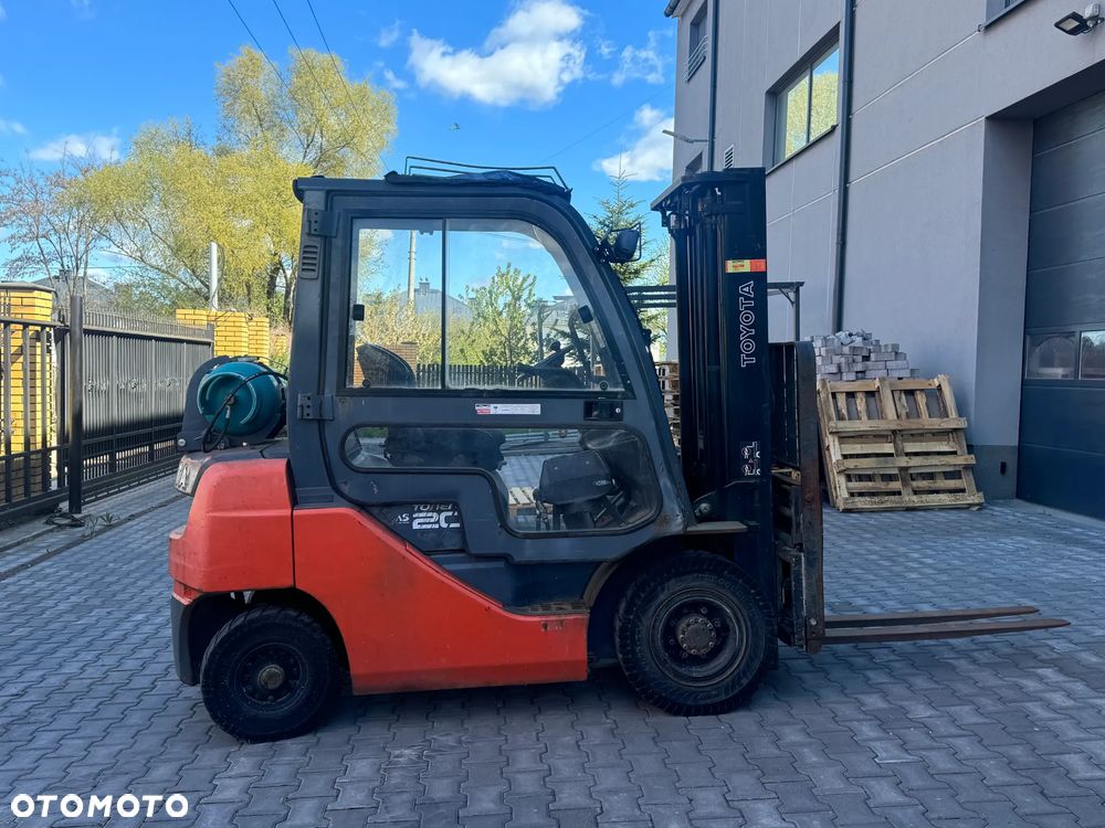 Toyota 02-8FGF20 - 1