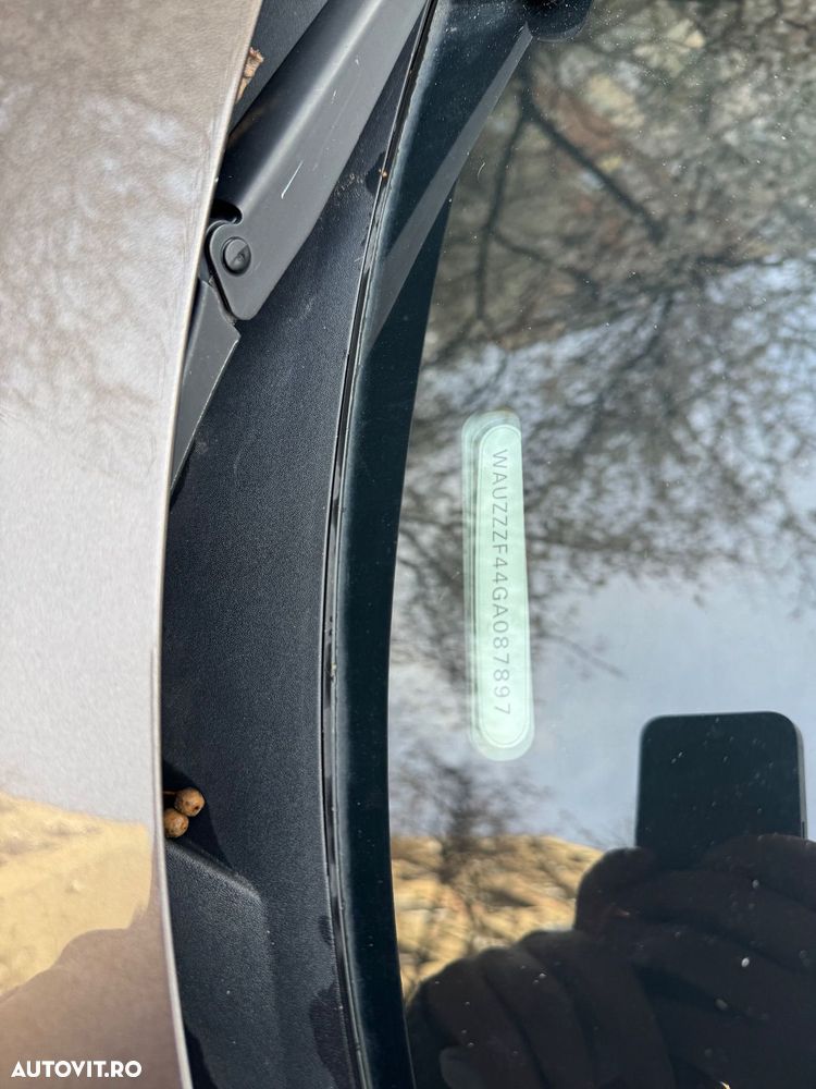 Audi A4 2.0 TDI S tronic - 9