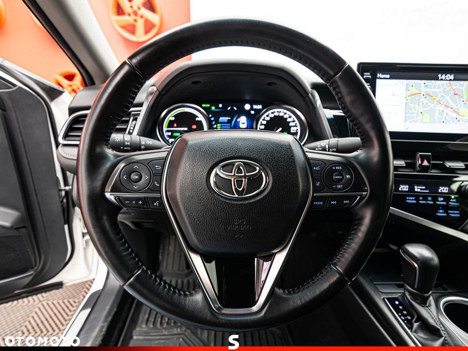 Toyota Camry 2.5 Hybrid Executive CVT - 14