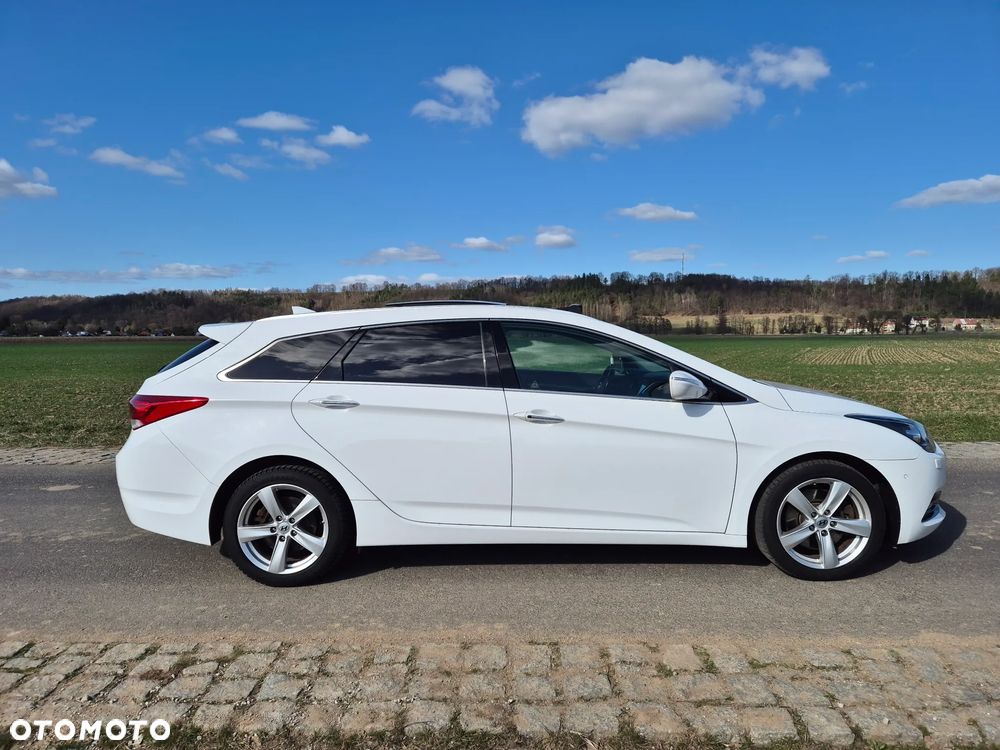 Hyundai i40 Kombi 1.7 CRDi DCT Premium - 10