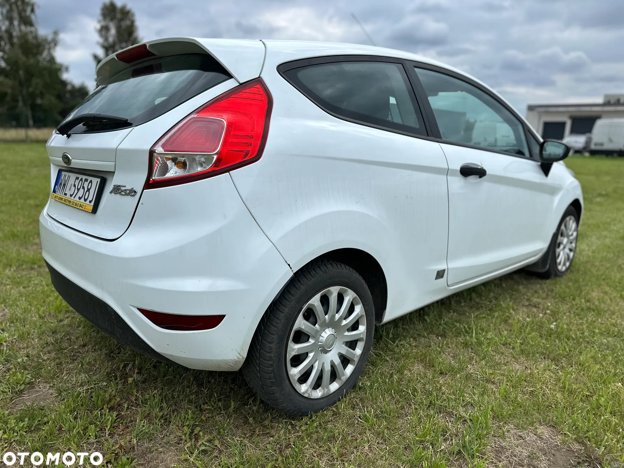 Ford FIESTA VAN - 4