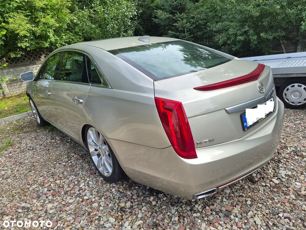 Cadillac XTS - 1