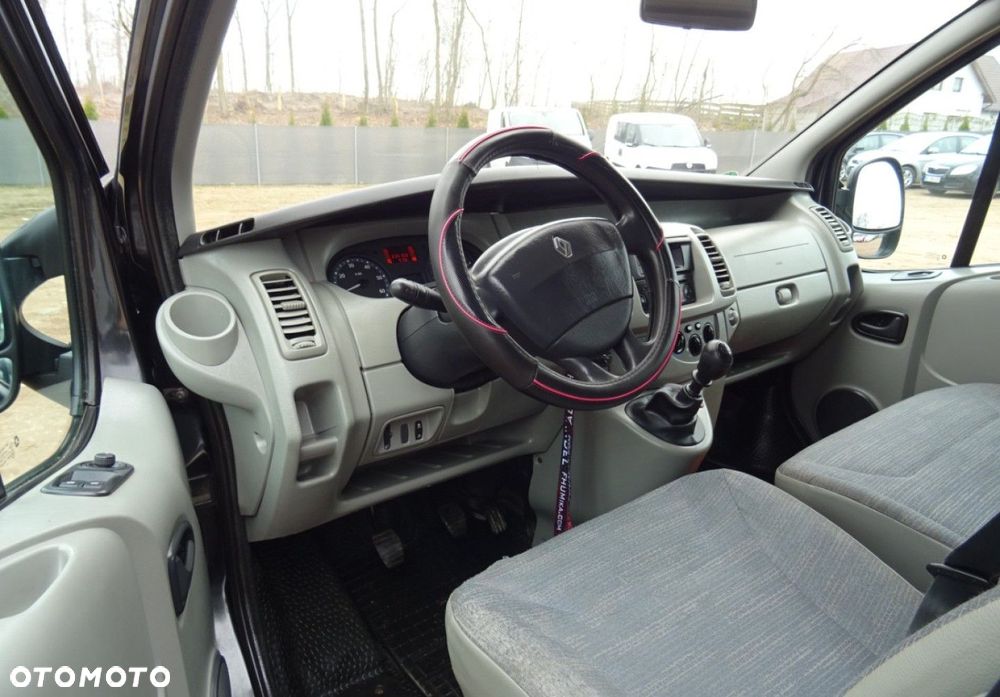 Renault Trafic - 13