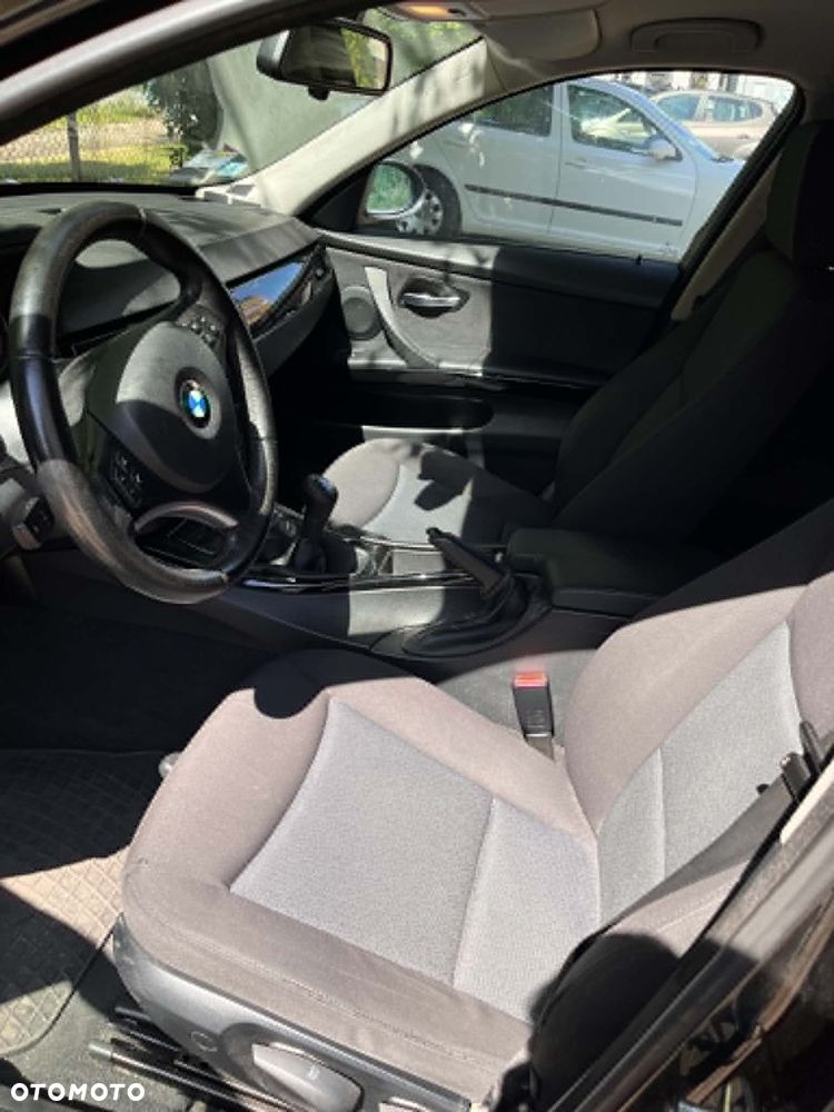 BMW Seria 3 318i - 2
