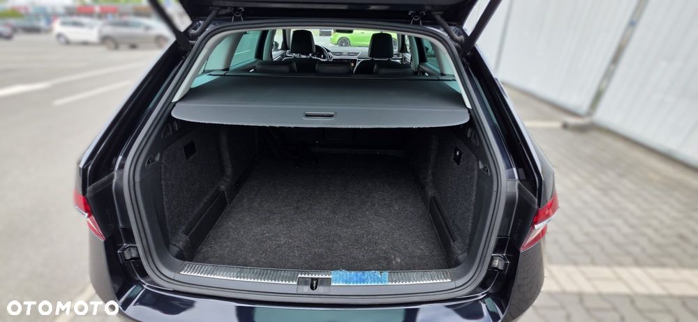 Skoda Superb 2.0 TDI SCR L&K DSG - 12
