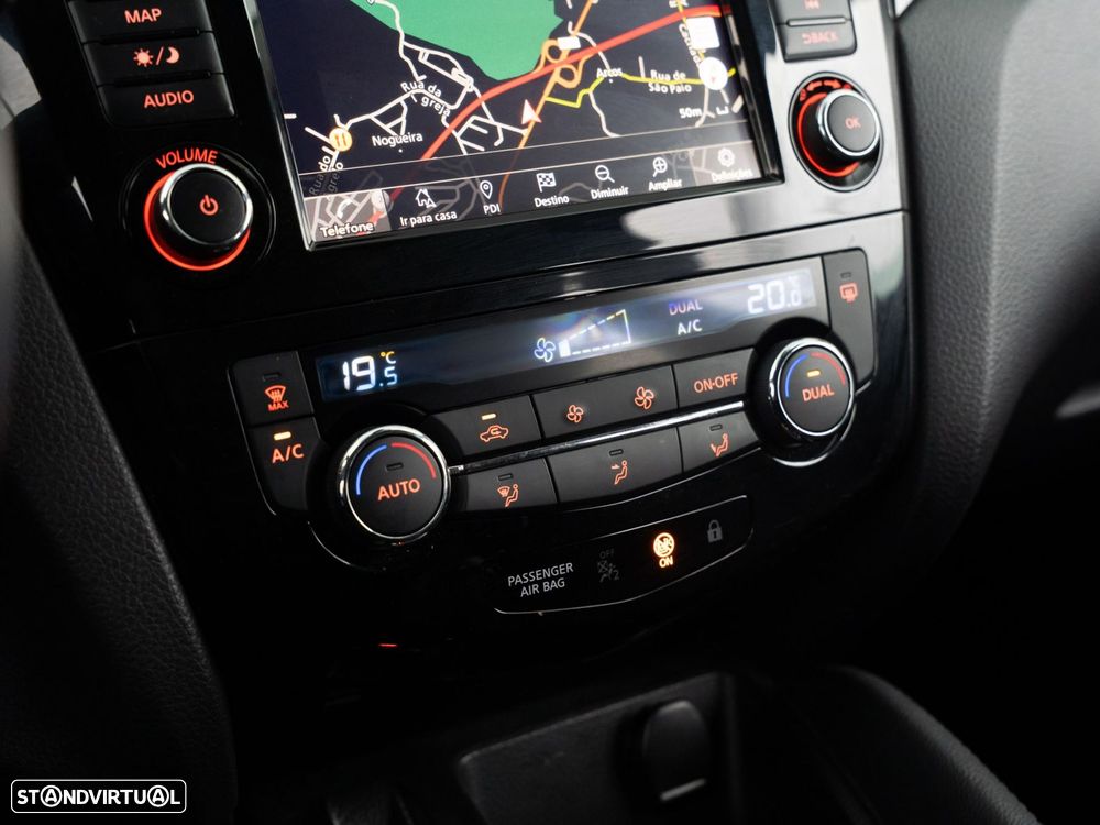 Nissan Qashqai 1.5 dCi N-Style DCT - 22