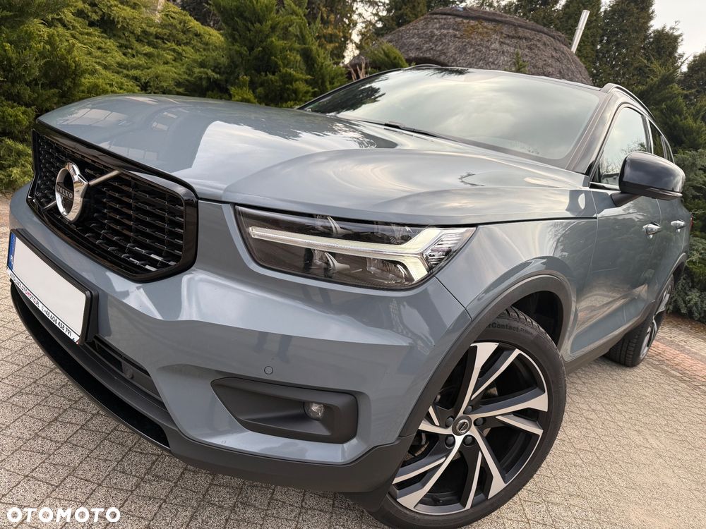 Volvo XC 40 B4 B DKG Ultra Dark - 3