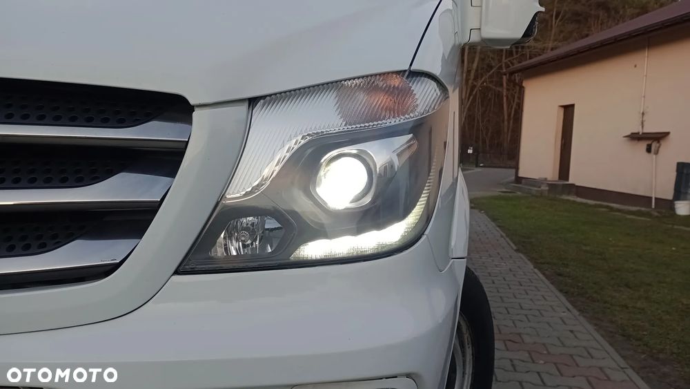 Mercedes-Benz Sprinter - 10