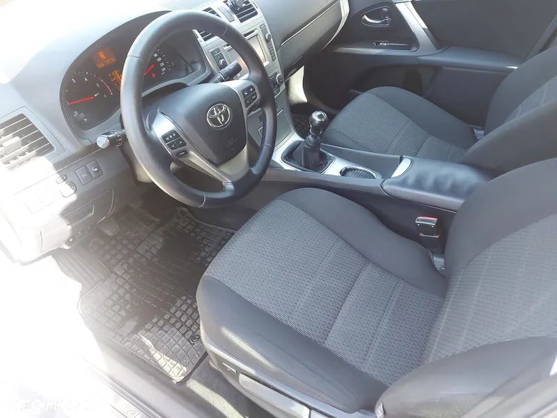 Toyota Avensis 2.0 D-4D Luna - 10