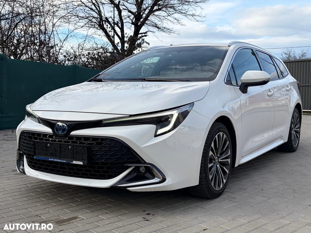 Toyota Corolla 1.8 Hybrid Touring Sports Business Edition - 1