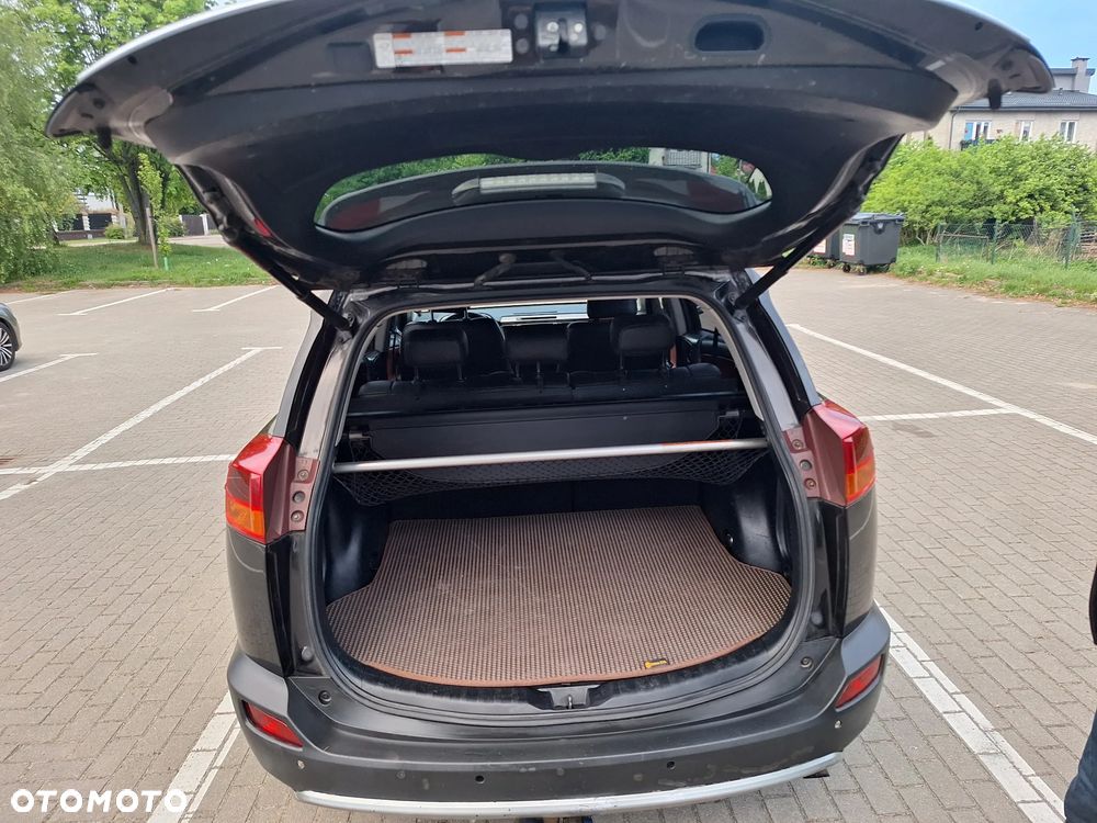 Toyota RAV4 2.0 D-4D 4x4 - 19