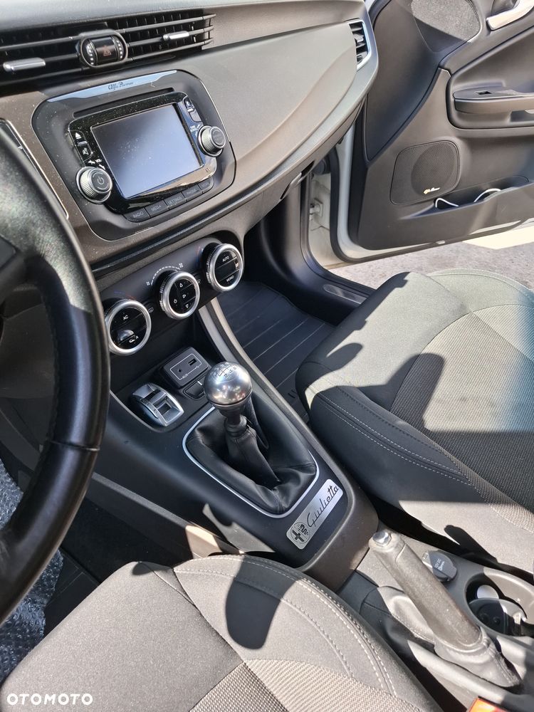 Alfa Romeo Giulietta 1.4 TB Distinctive - 21