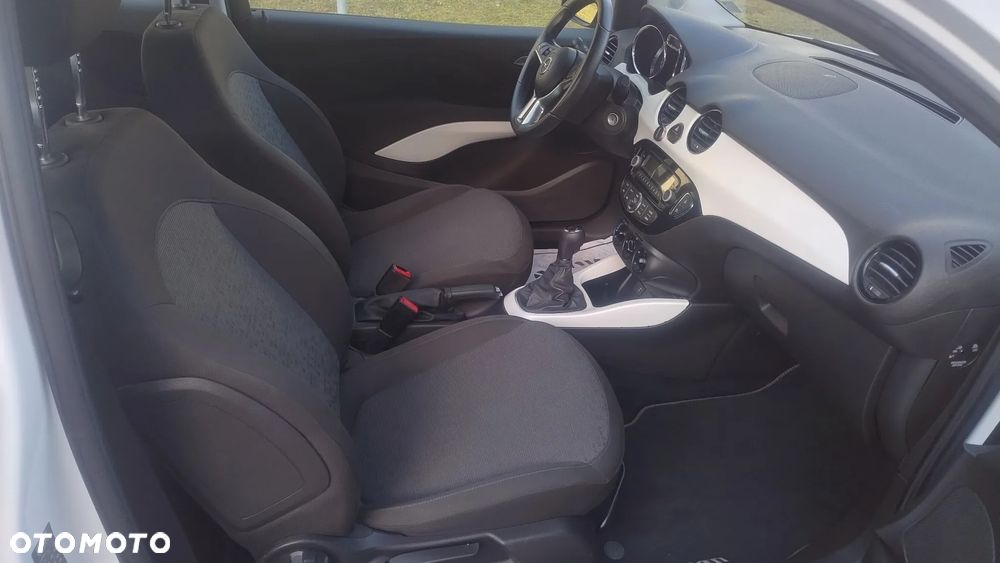 Opel Adam 1.2 White Link - 14