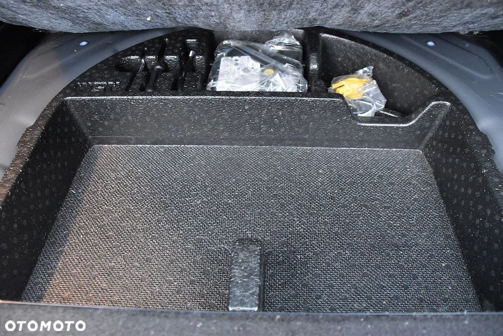 Kia Ceed - 14