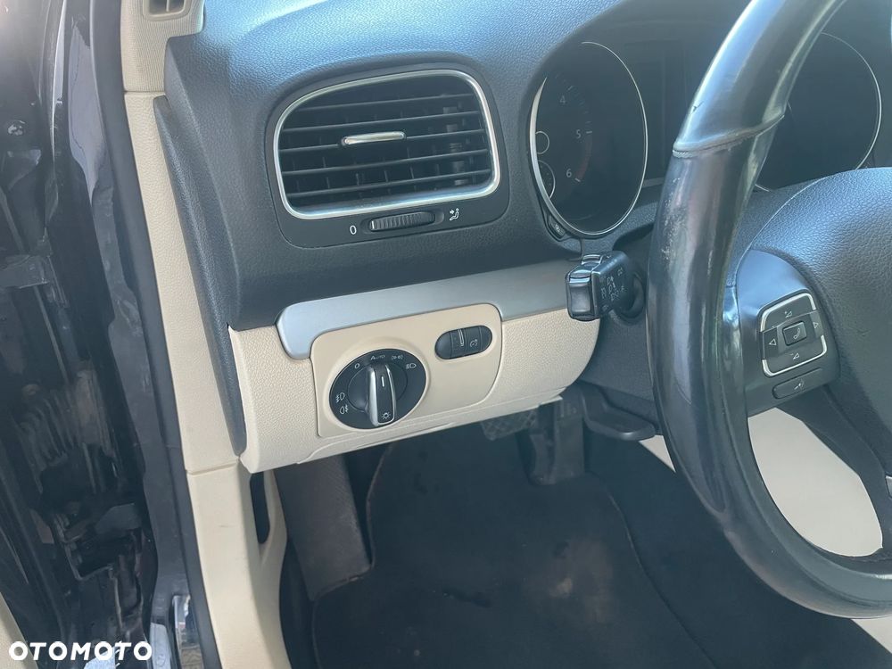 Volkswagen Golf 2.0 TDI DPF DSG Comfortline - 18