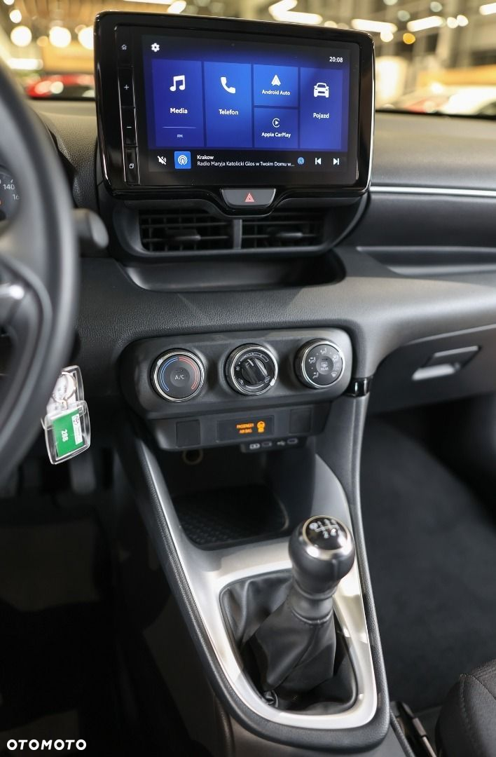 Toyota Yaris - 12
