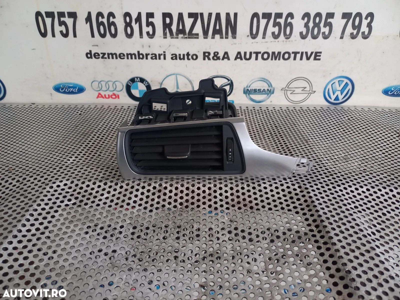 Grila Ventilatie Aerisire Bord Stanga Audi A6 4G C7 An 2011-2012-2013-2014-2015-2016-2017-2018 Vola - 1
