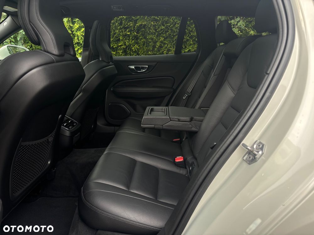 Volvo V60 D4 Geartronic Inscription - 19