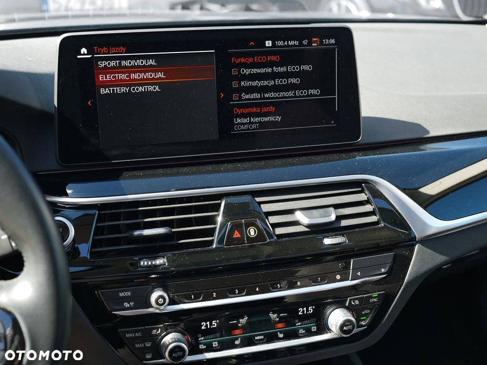 BMW Seria 5 530e sport - 28