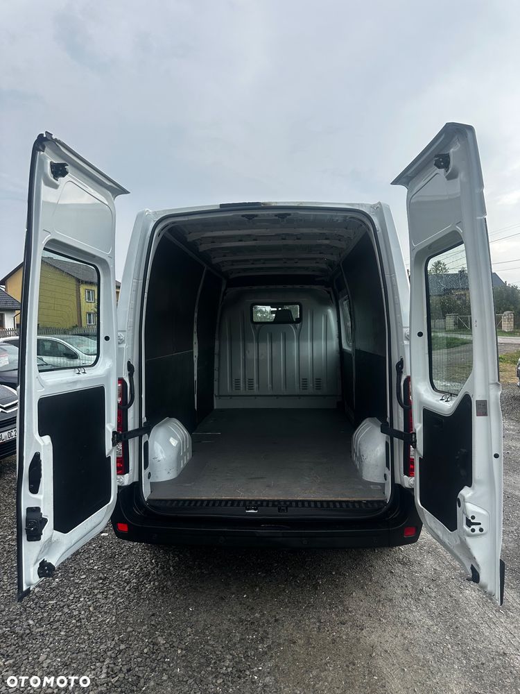Nissan NV400 - 27