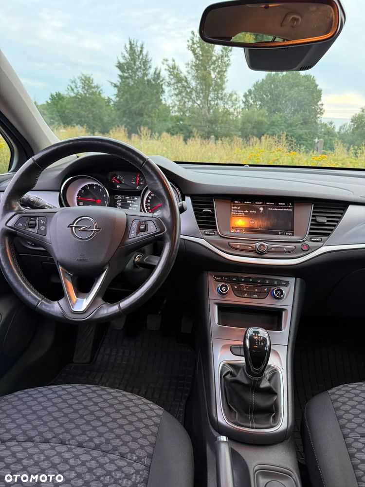 Opel Astra - 16