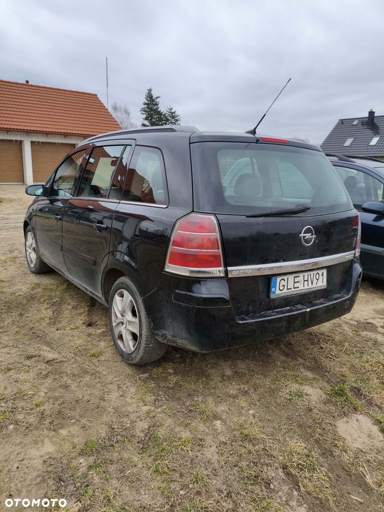 Opel Zafira 1.9 CDTI - 4