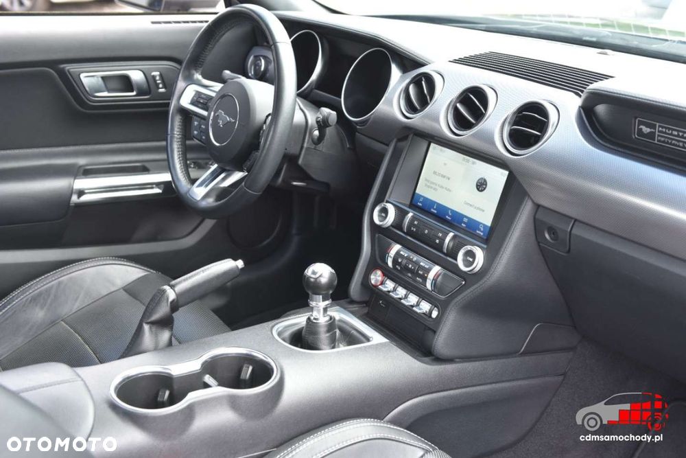 Ford Mustang 5.0 V8 GT - 25