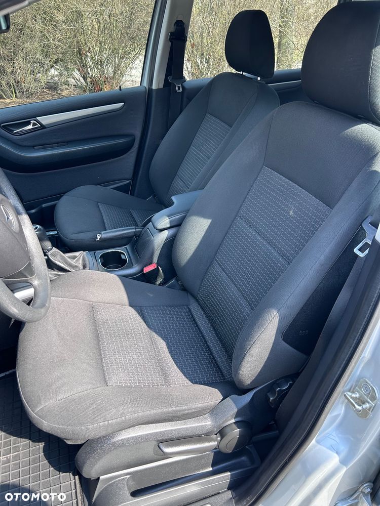 Mercedes-Benz Klasa B 180 CDI DPF - 11