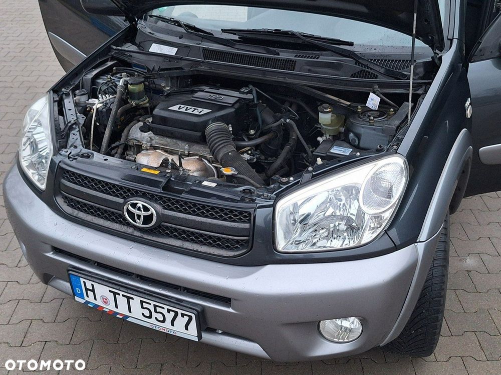 Toyota RAV4 - 12